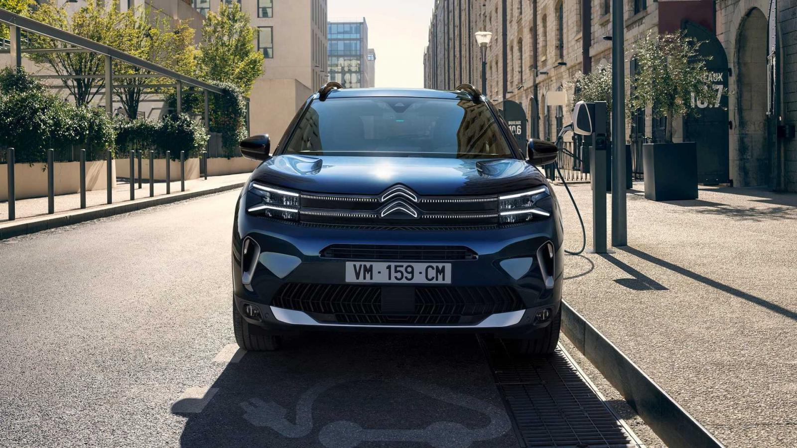 Πρεμιέρα για το ανανεωμένο Citroen C5 Aircross  